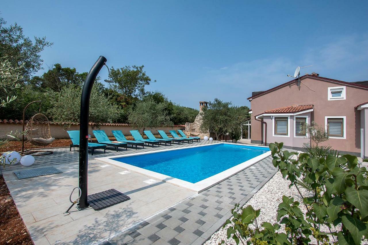 Villa Sunshine Pula Exterior foto