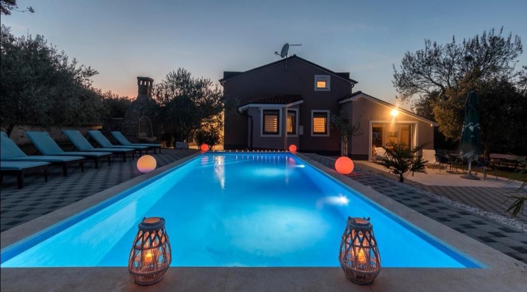 Villa Sunshine Pula Exterior foto